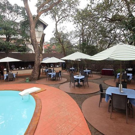Westend Hotel Matheran Kültér fotó